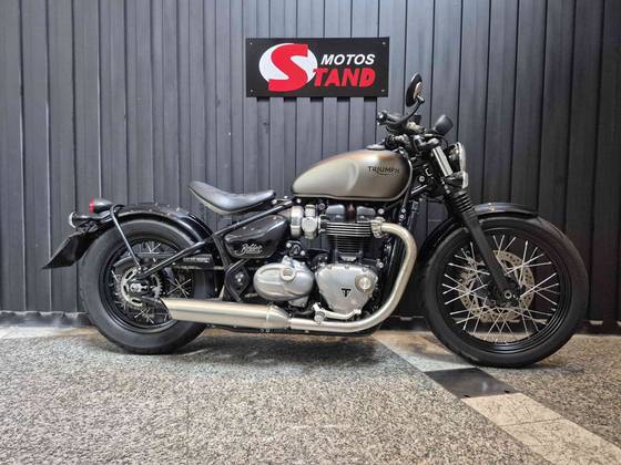 TRIUMPH BONNEVILLE BOBBER 1200 